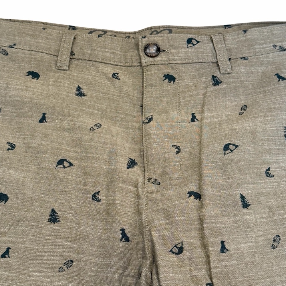 Eddie Bauer Men's Gray Patterned Flat Front Shorts - image 3
